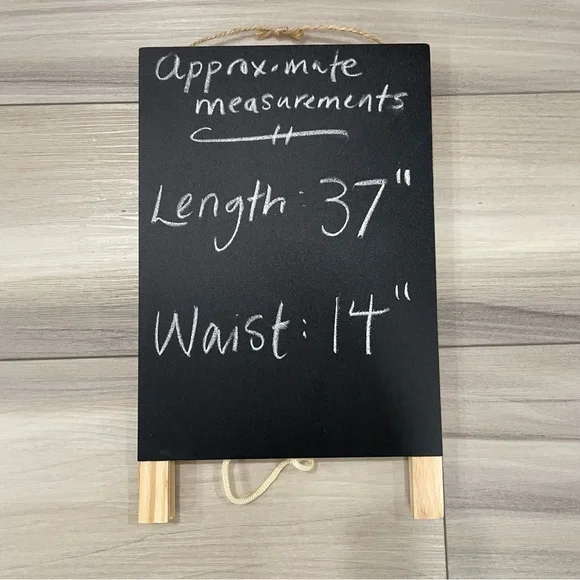 NWT KAFFE KAnomi Lace Skirt Size Medium (Danish 38) Elastic Waist Half Lining - Picture 13 of 15